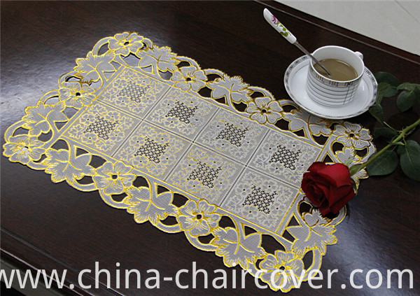 Cheap and Strong PVC Lace Gold Tablemat Size 30*46cm